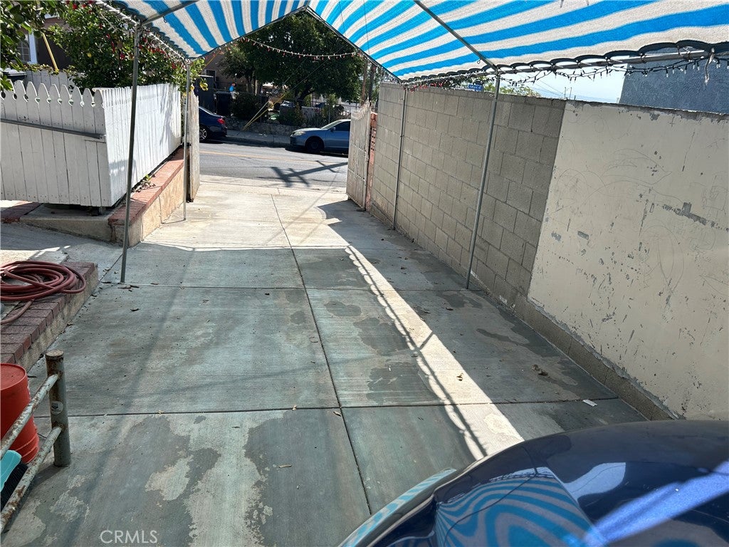 953 N Hazard Avenue