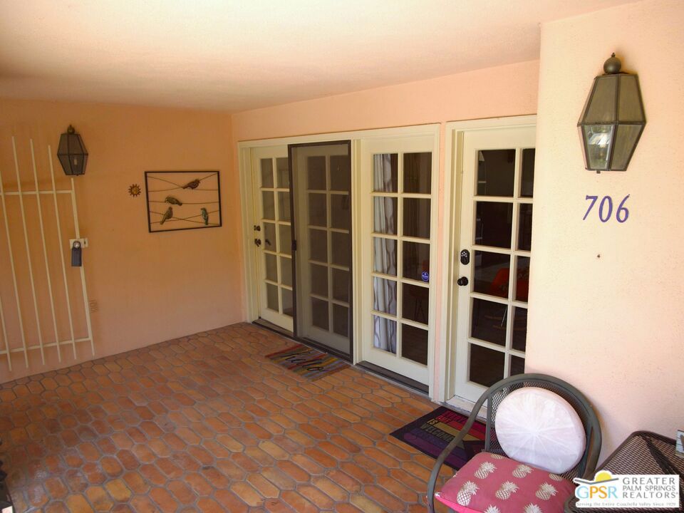 500 E Amado Road 706