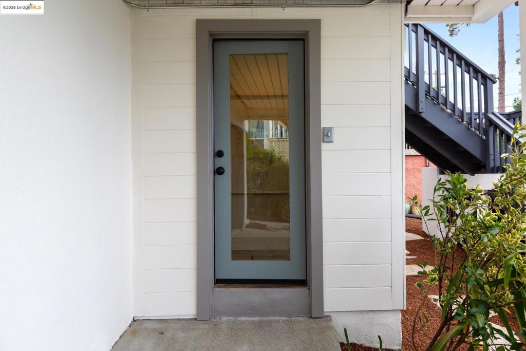 THOUSAND OAKS - Residential