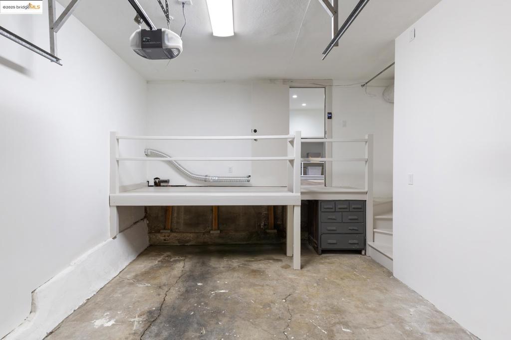 THOUSAND OAKS - Residential