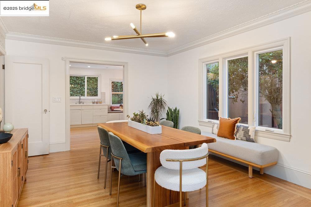 THOUSAND OAKS - Residential