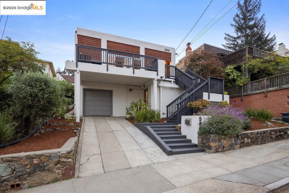 THOUSAND OAKS - Residential