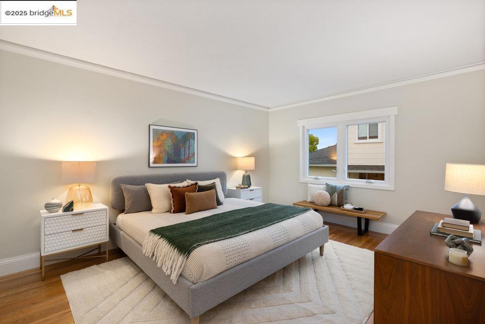 THOUSAND OAKS - Residential