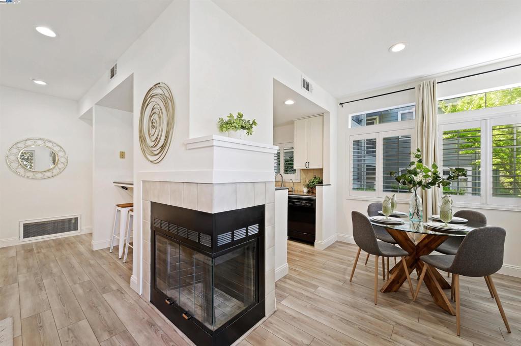 CANYON MEADOWS - Residential
