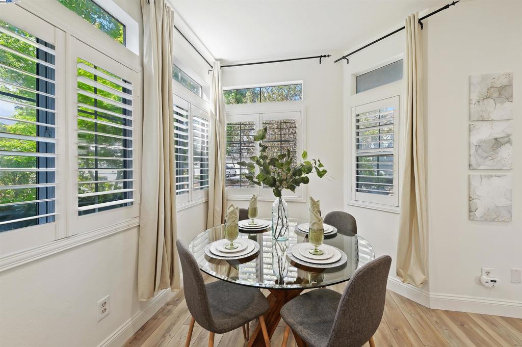 CANYON MEADOWS - Residential