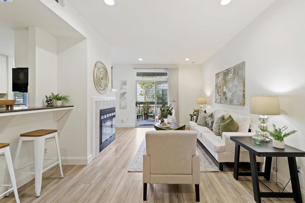 CANYON MEADOWS - Residential