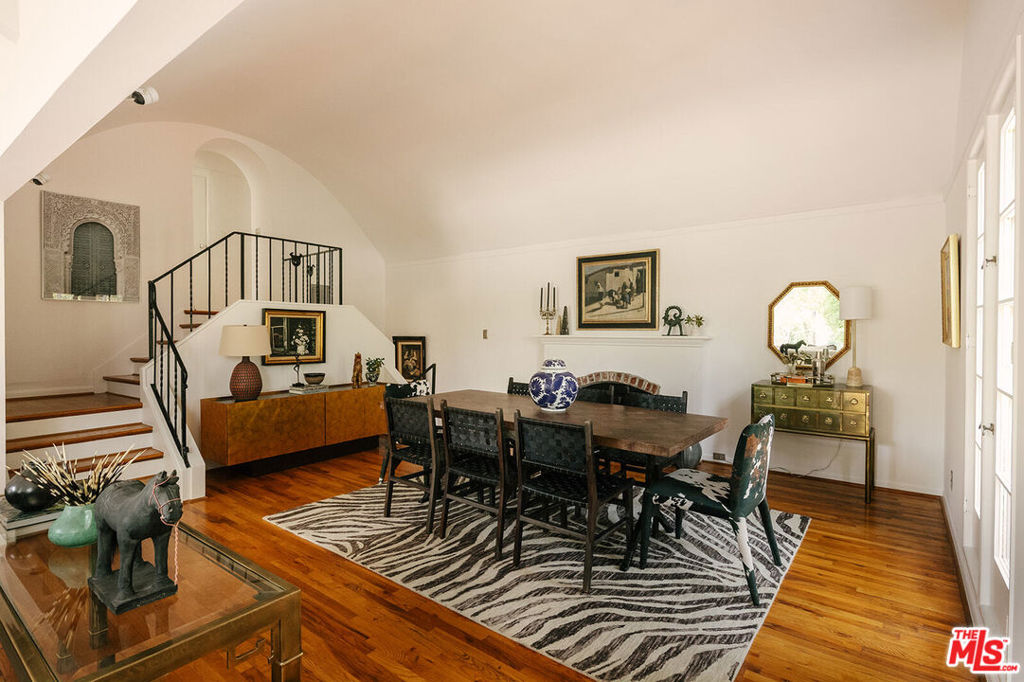 6937 Camrose Drive