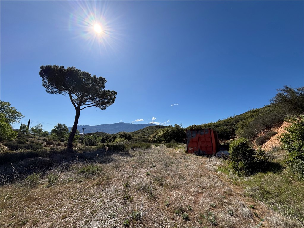 47385 woodcliff dr.