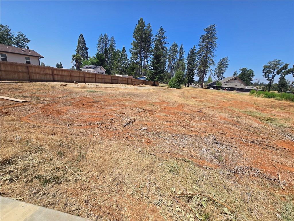 LOCATION. LOCATION. LOCATION! Check out this AMAZING property with the circle driveway intact, PID ACTIVE (water), Electricity at the street level, and PASSING SEPTIC! Septic does need a repair for the outlet tee, and seller has a quote for $535 for that repair. Seller just recently cleaned the property and it is already partially fenced thanks to the established next-door neighbor! Wander down Feather River, gaze at the incredible views, and check out this property today!