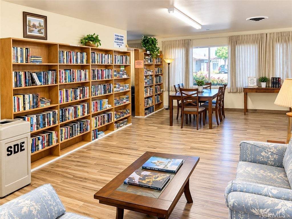 690 Santa Clara