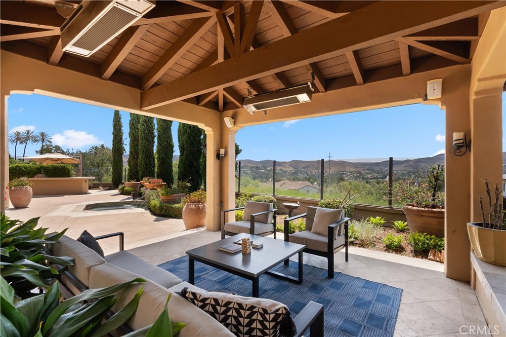 27502 Paseo Boveda