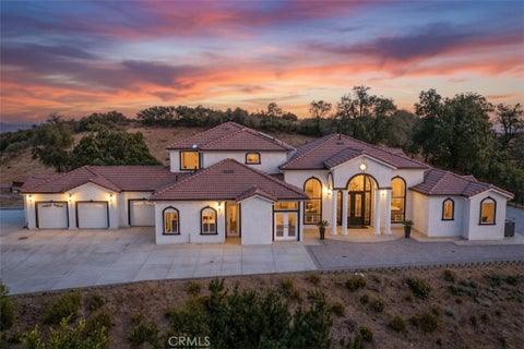 Photo of 39625 County Line RD, Yucaipa, CA 92399 (MLS # IG26148226)