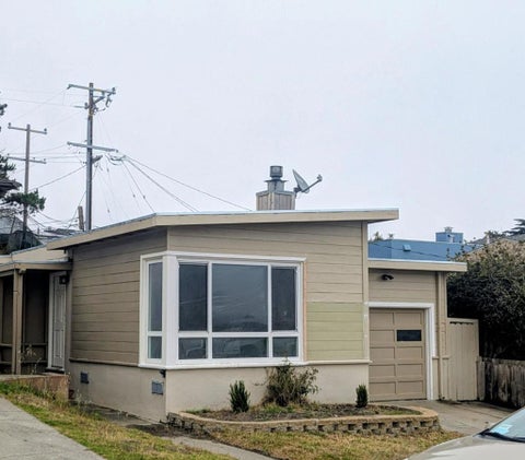 Photo of 6 Seaview Drive, Daly City, CA 94015 (MLS # ML82054785)