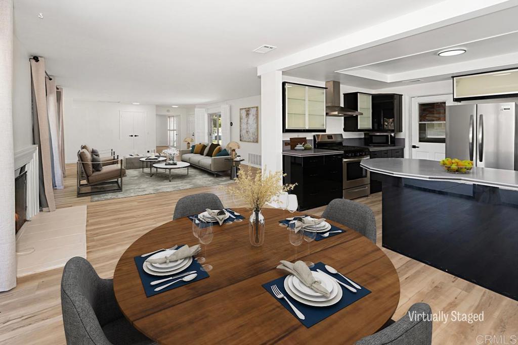 1622 W Country Club Lane