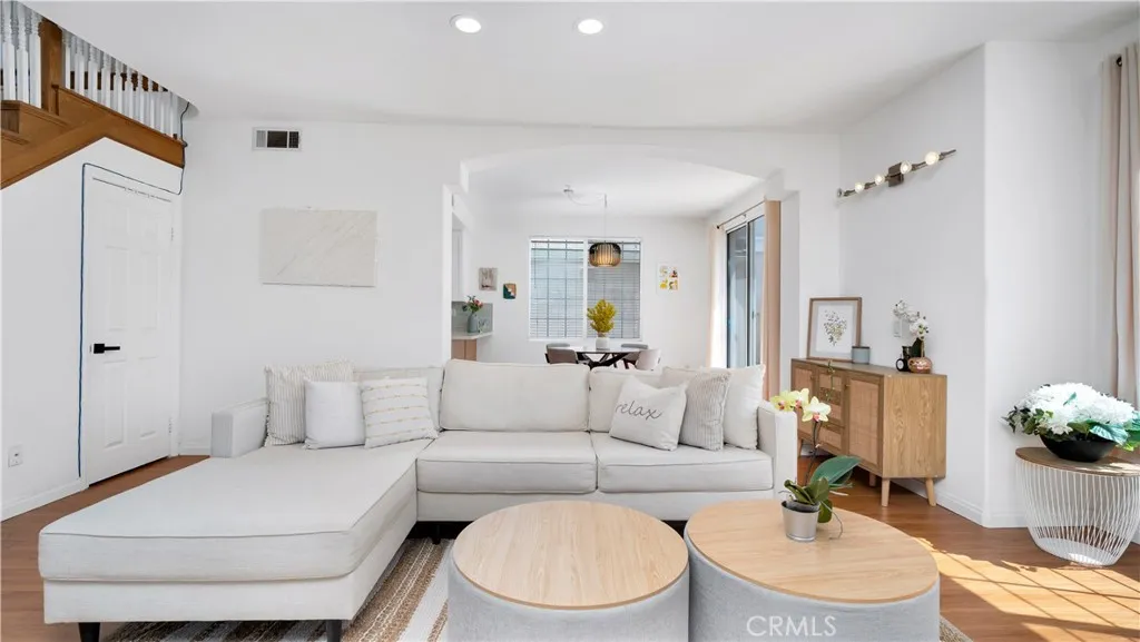 Arcadia, California 91007, United States, 3 Bedrooms Bedrooms, ,3 BathroomsBathrooms,Residential,Active,172541