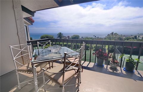 Photo of 2209 W 25th ST, San Pedro, CA 90732 (MLS # SB26096529)