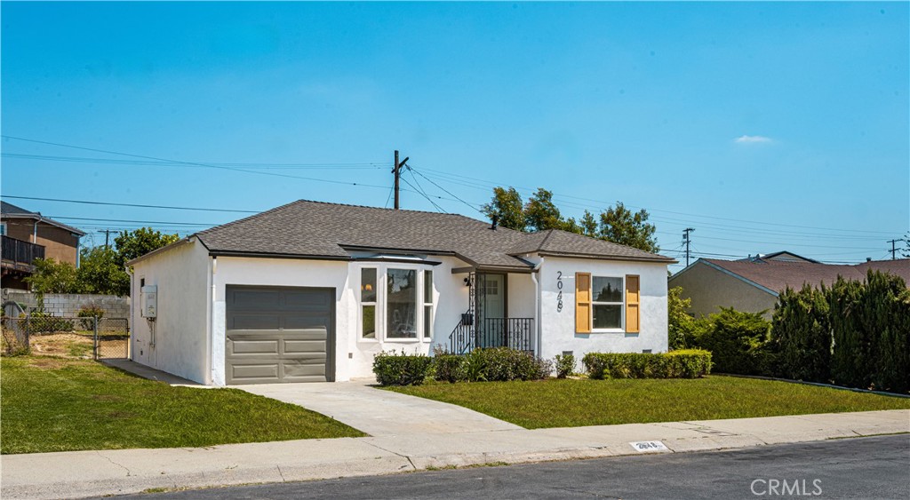 2048 N Hicks