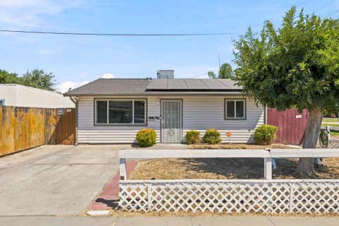 Photo of 521 Oregon Street, Manteca, CA 95337 (MLS # ML82058444)