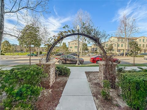 Tiny photo for 179 Stonegate Road, Camarillo, CA 93010 (MLS # SR26045358)