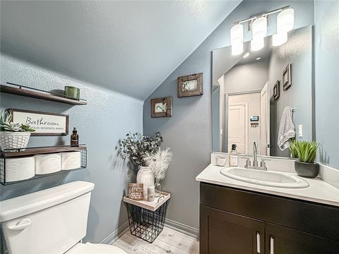 Tiny photo for 179 Stonegate Road, Camarillo, CA 93010 (MLS # SR26045358)