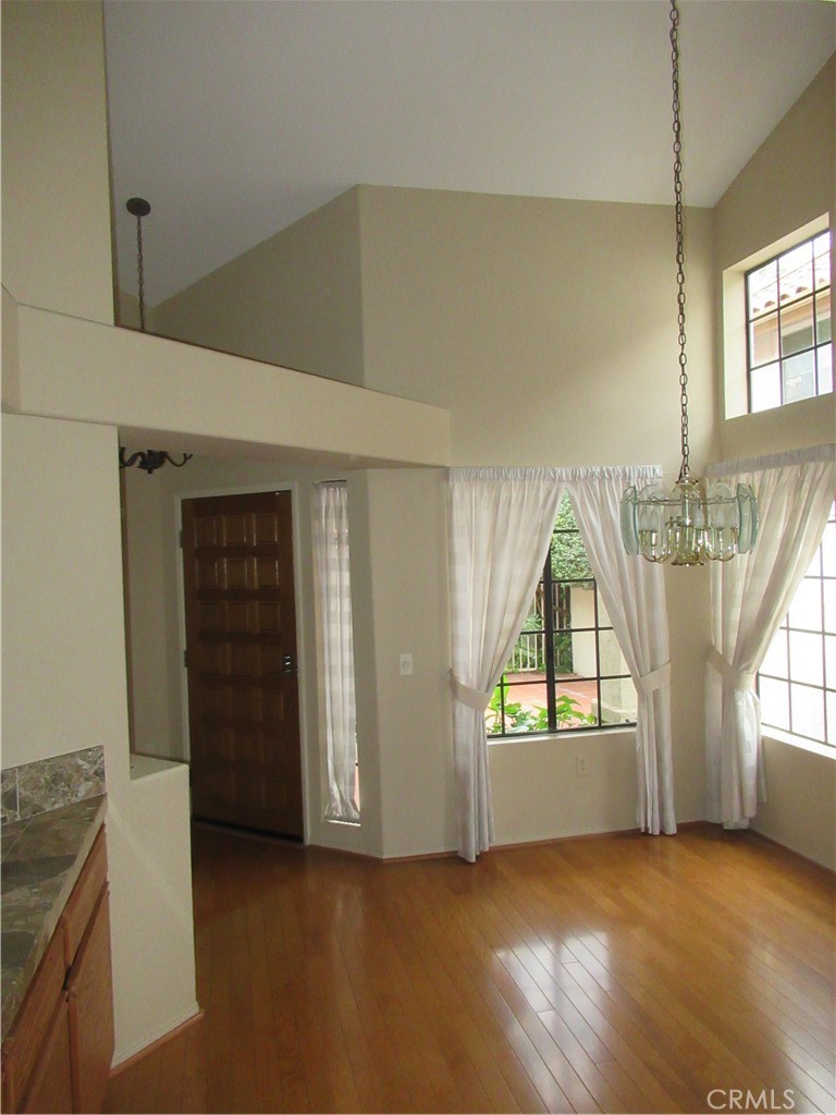 12047 Avenida Consentido