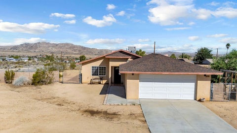 Photo of 61714 Alta Mesa Drive, Joshua Tree, CA 92252 (MLS # 219154425DA)