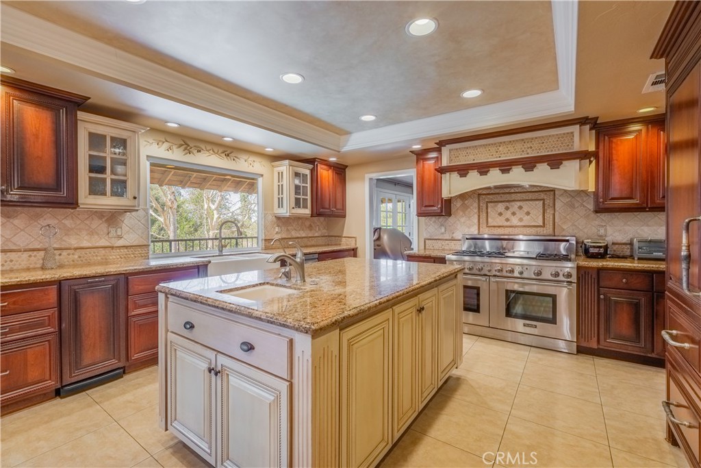 Covina, California, 91724, United States, 5 Bedrooms Bedrooms, ,5 BathroomsBathrooms,Residential,Active,2024842