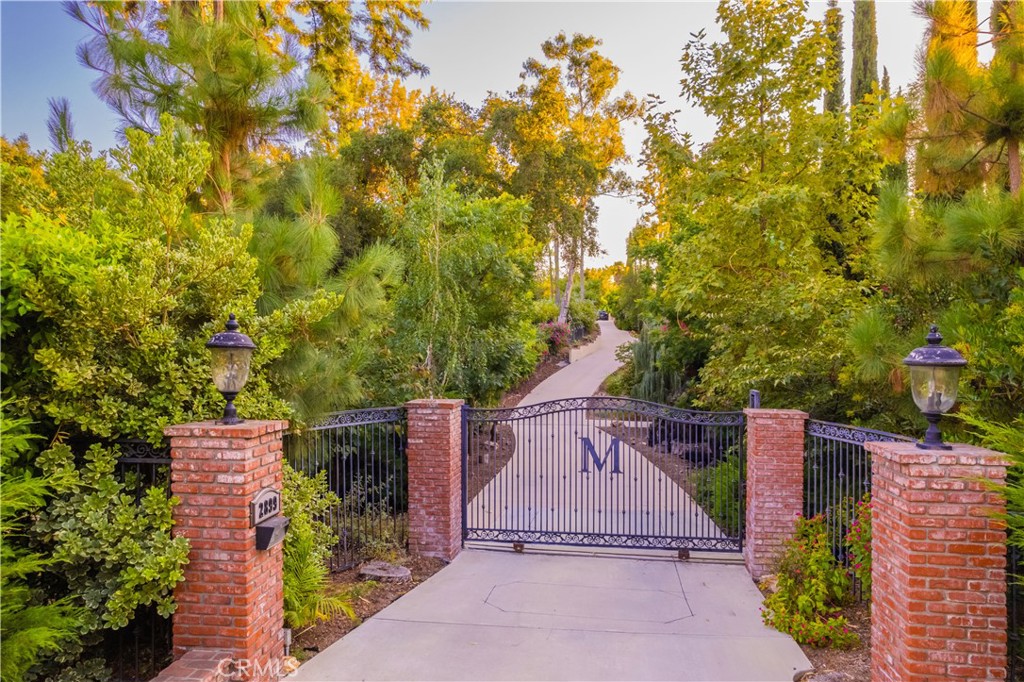 2899 N Monte Verde Drive