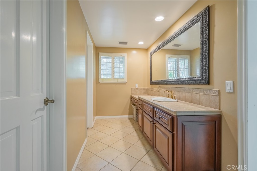 Covina, California, 91724, United States, 5 Bedrooms Bedrooms, ,5 BathroomsBathrooms,Residential,Active,2024842