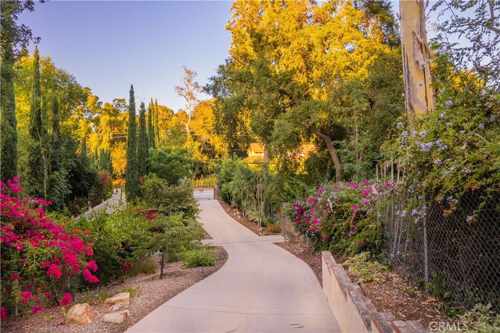 2899 N Monte Verde Drive