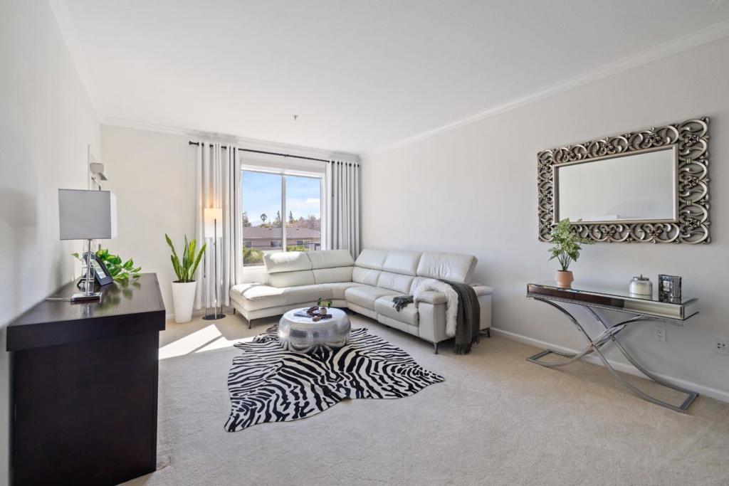 Properties 3 801 S Winchester Boulevard 3206