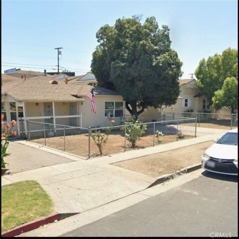 Photo of 14634 Gilmore St, Van Nuys, CA 91411 (MLS # SR26045795)