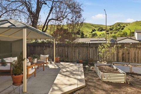 Tiny photo for 6496 Du Sault Drive, San Jose, CA 95119 (MLS # ML82037528)