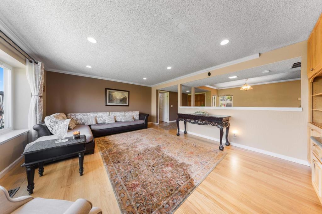 22381 Carnoustie Court