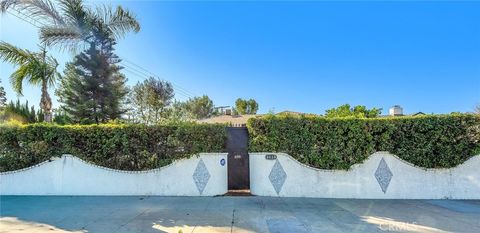 Photo of 6119 Tampa, Tarzana, CA 91335 (MLS # SR26023778)