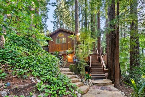 Photo of 15101 Two Bar Road, Boulder Creek, CA 95006 (MLS # ML82041677)