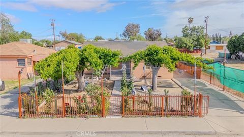 Photo of 513 E Tulare Street, Avenal, CA 93204 (MLS # FR26078178)