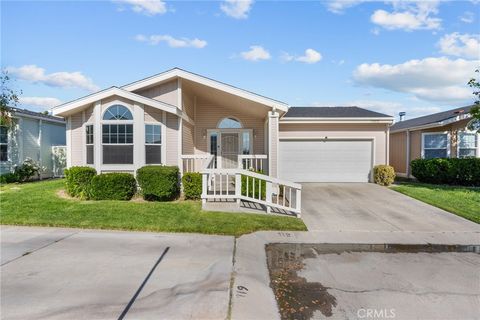 Photo of 27828 Spyglass Lane, Canyon Country, CA 91351 (MLS # SR25216546)