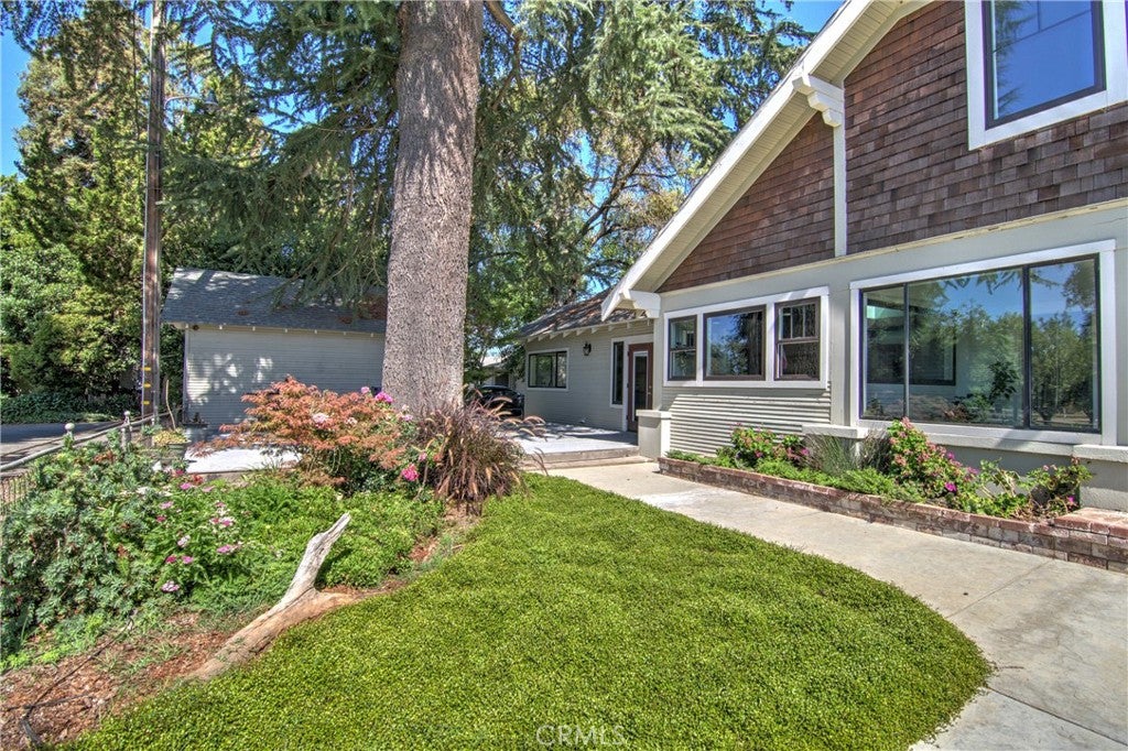 8176 County Road 44