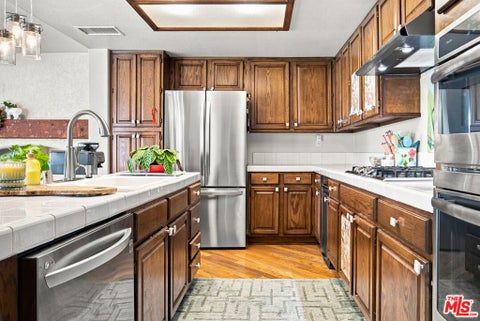 Tiny photo for 40620 Via Diamante, Murrieta, CA 92562 (MLS # 26985911)