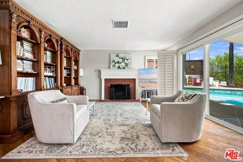 Tiny photo for 40620 Via Diamante, Murrieta, CA 92562 (MLS # 26985911)