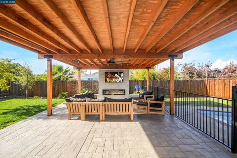 Photo of 1745 Eucalyptus Ct, Concord, CA 94521 (MLS # 41131721)