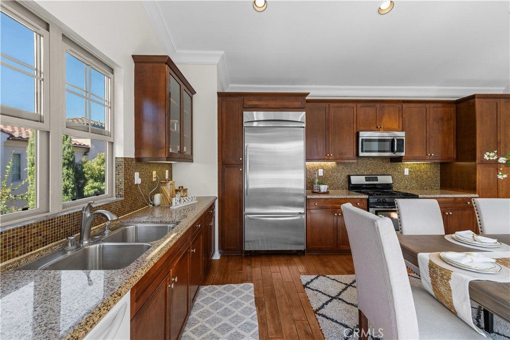 102 Mission, Irvine CA 92620 - Photo 22