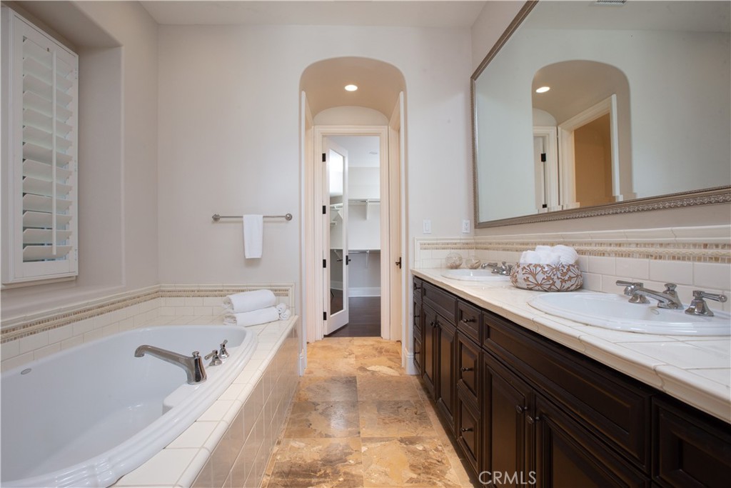 Nautilus (CCNA) - Residential Lease