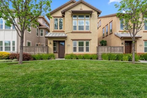 Photo of 6076 Sunstone Drive, San Jose, CA 95123 (MLS # ML82042481)