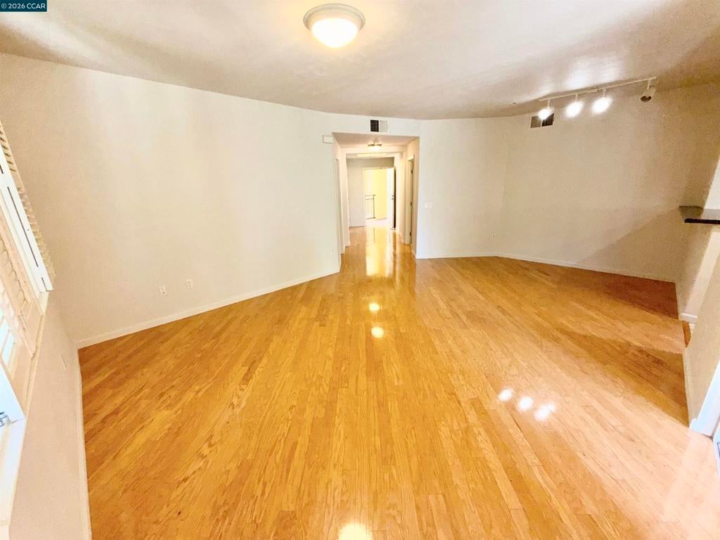 1310 Saddle Rack St 352