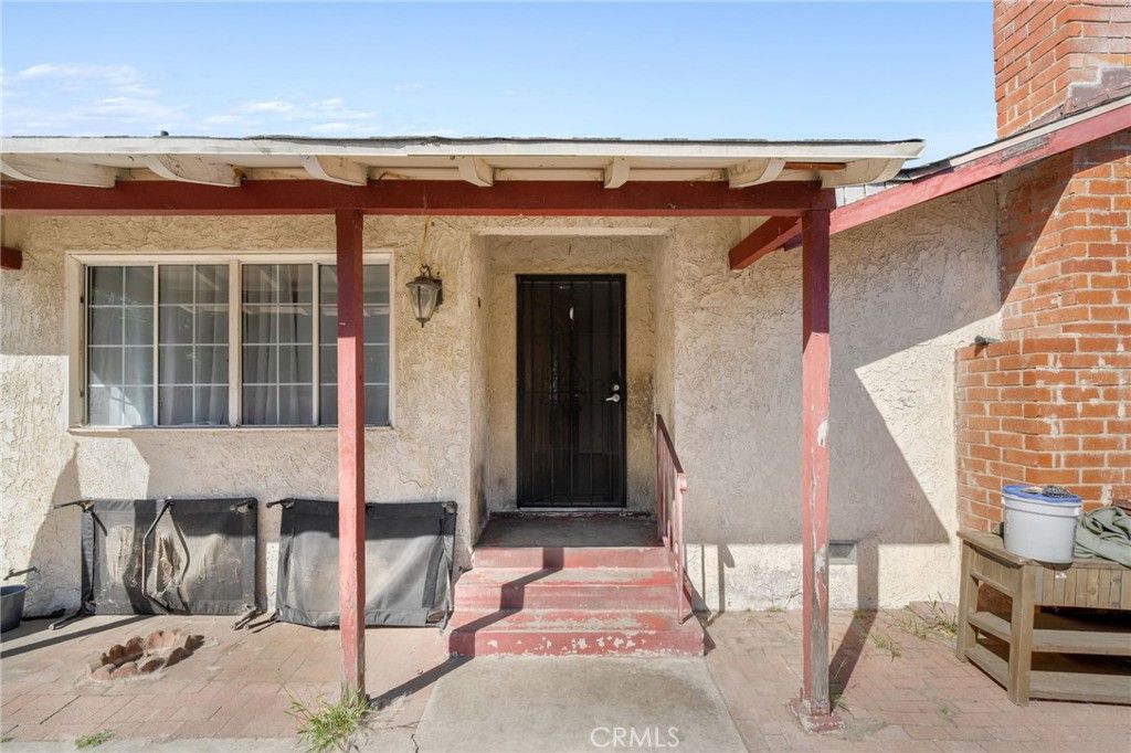 Photo of 3100 Brighton Avenue, Los Angeles, CA 90018 (MLS # PW25235229)