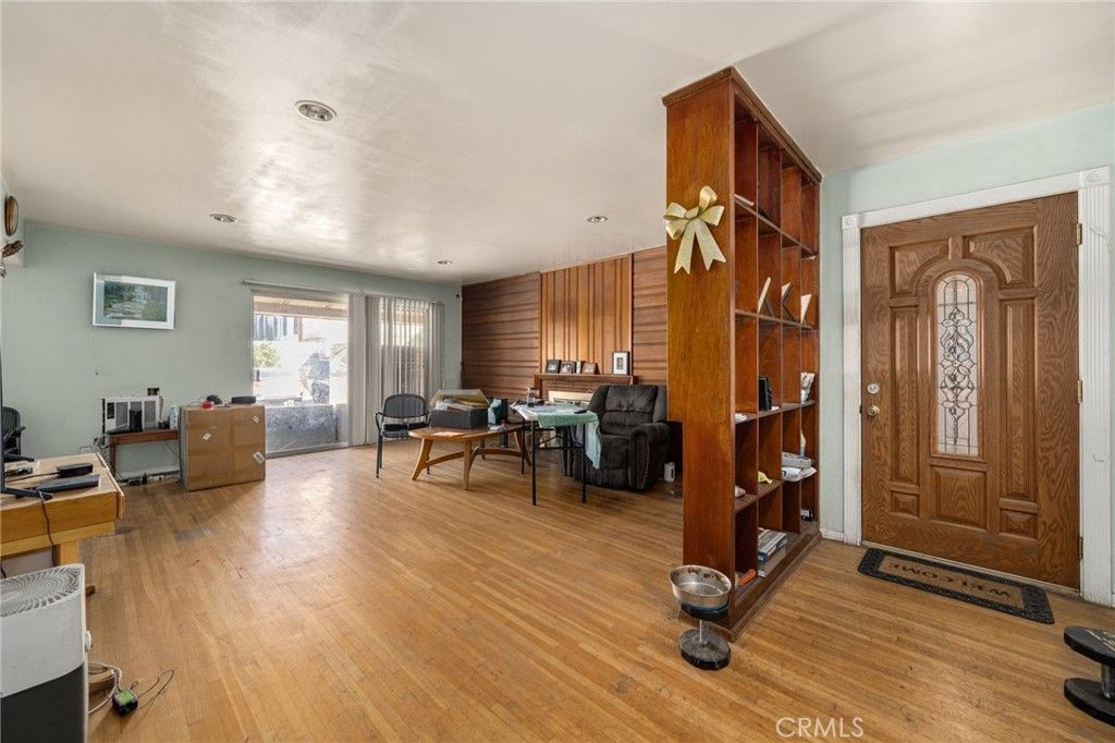 Photo of 3100 Brighton Avenue, Los Angeles, CA 90018 (MLS # PW25235229)