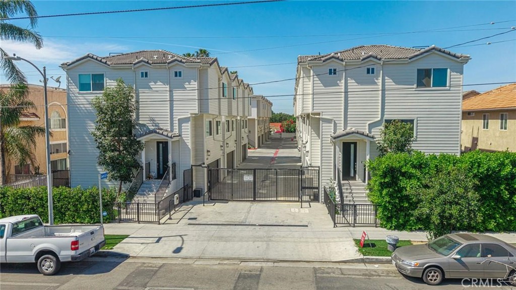 14662 W Sara Lane