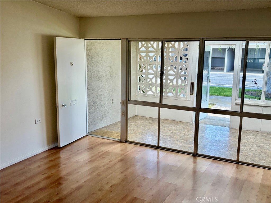 13920 Thunderbird Drive 7I, Seal Beach CA 90740